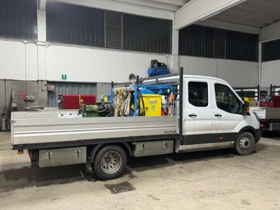 Ford Doppia cabina sold by Trazzi Macchine Srl