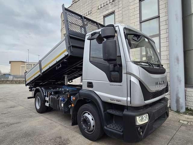 Iveco Eurocargo ML 120-190 Photo 1