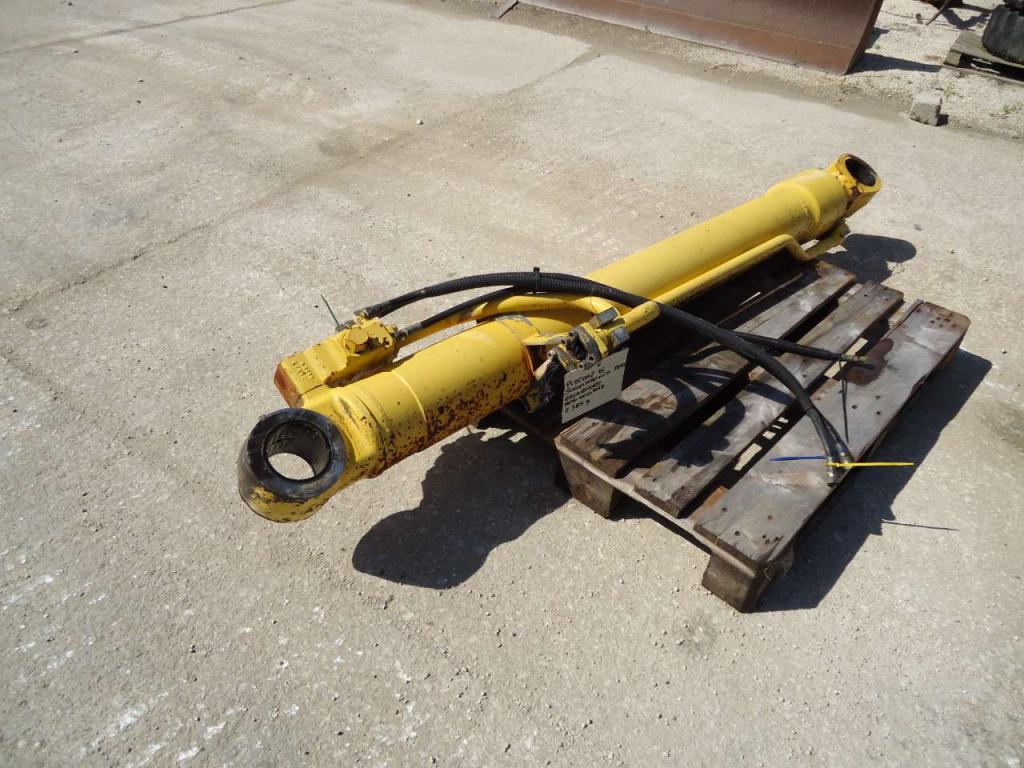 Lifting piston for New Holland 385B Photo 5