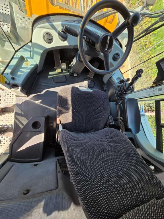 Liebherr L550 XPOWER Photo 14