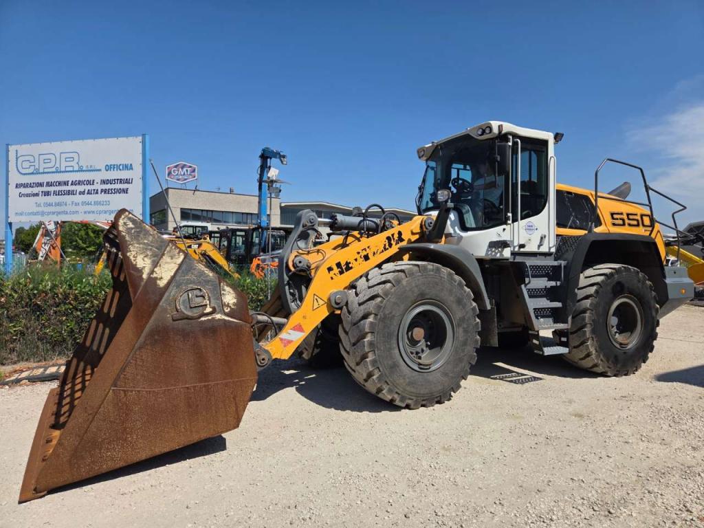 Liebherr L550 XPOWER Photo 3
