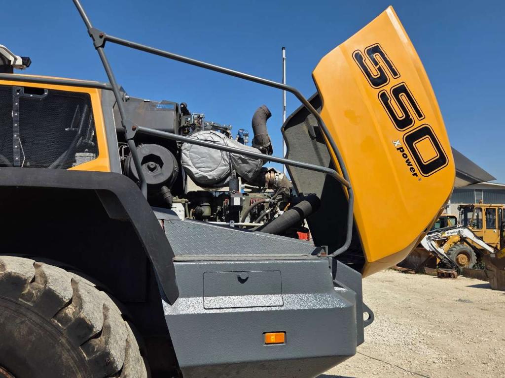 Liebherr L550 XPOWER Photo 9