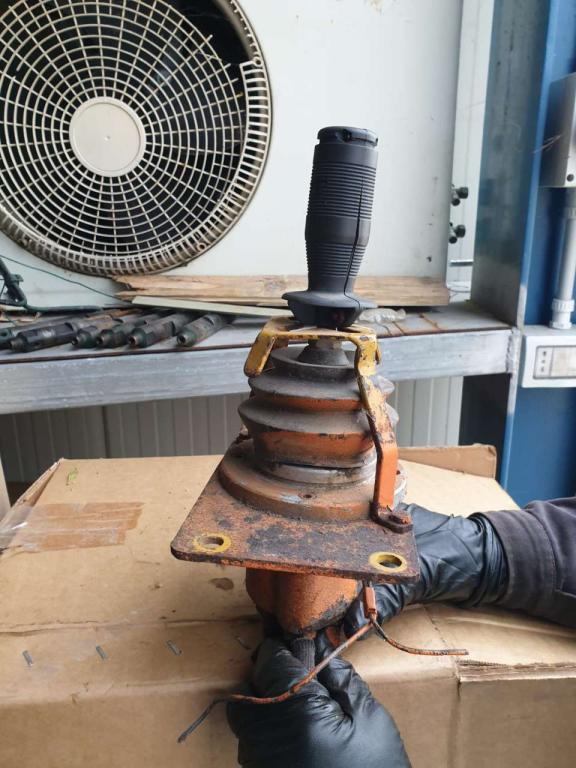 Manipulator for Fiat Allis FL14E / FL10 Photo 1