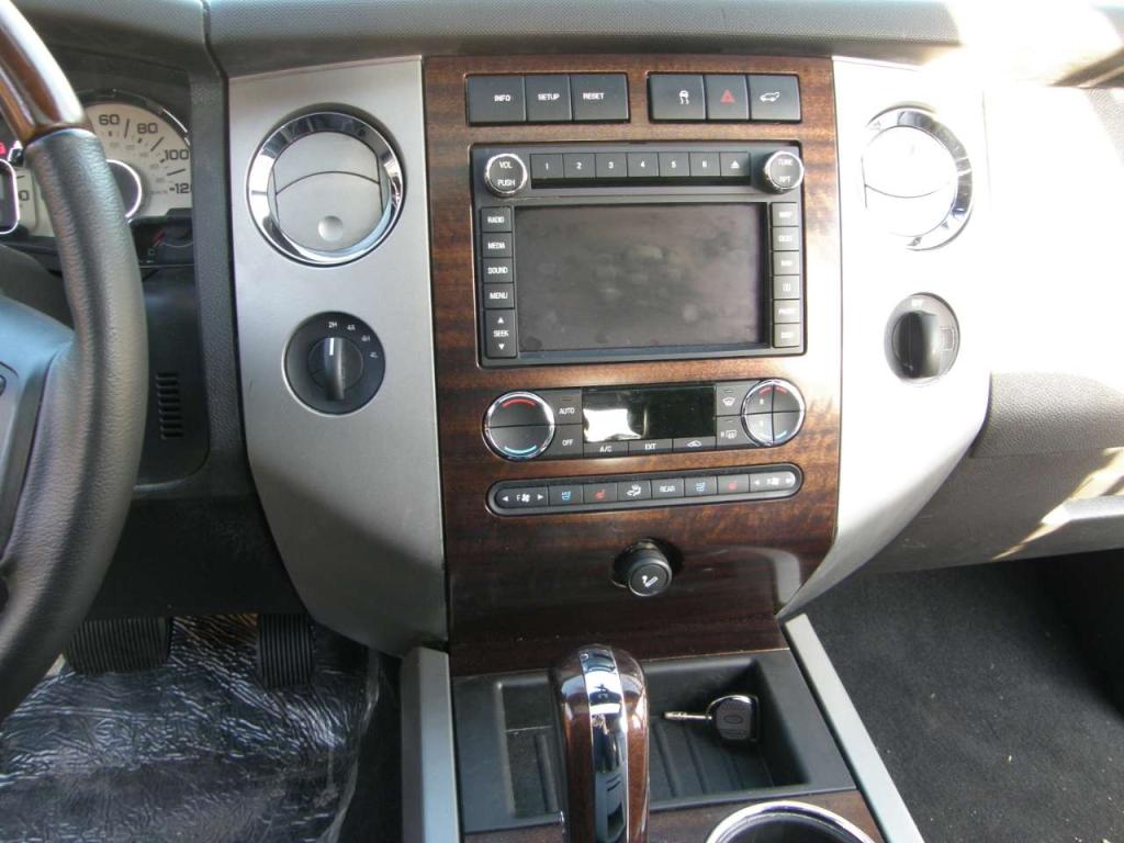 Ford Expedition Limite 4Wd Suv Photo 6