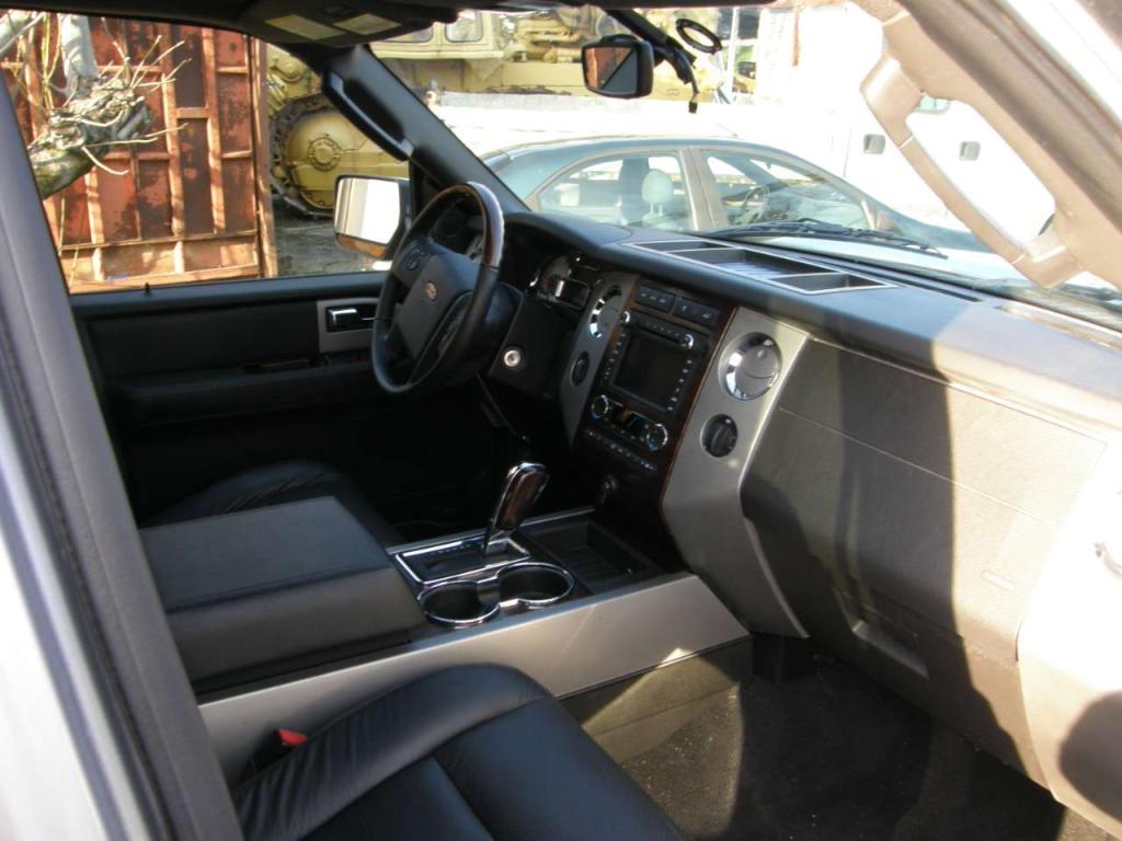 Ford Expedition Limite 4Wd Suv Photo 8
