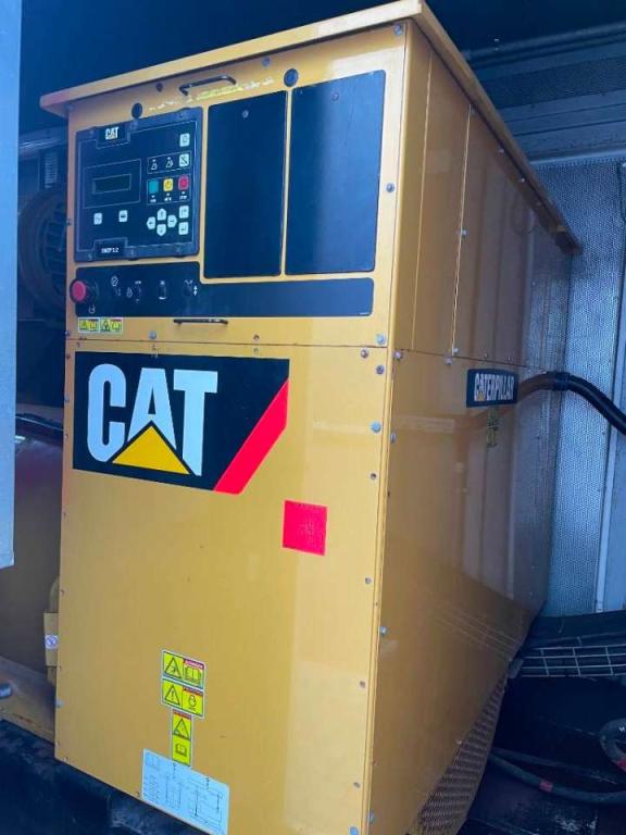 Caterpillar XQ2000 - 2.250 kVA Generator - DPX-12671 Photo 15