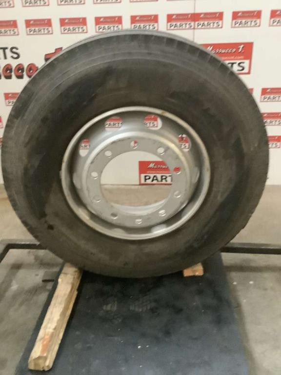 Tire with rim Photo 1