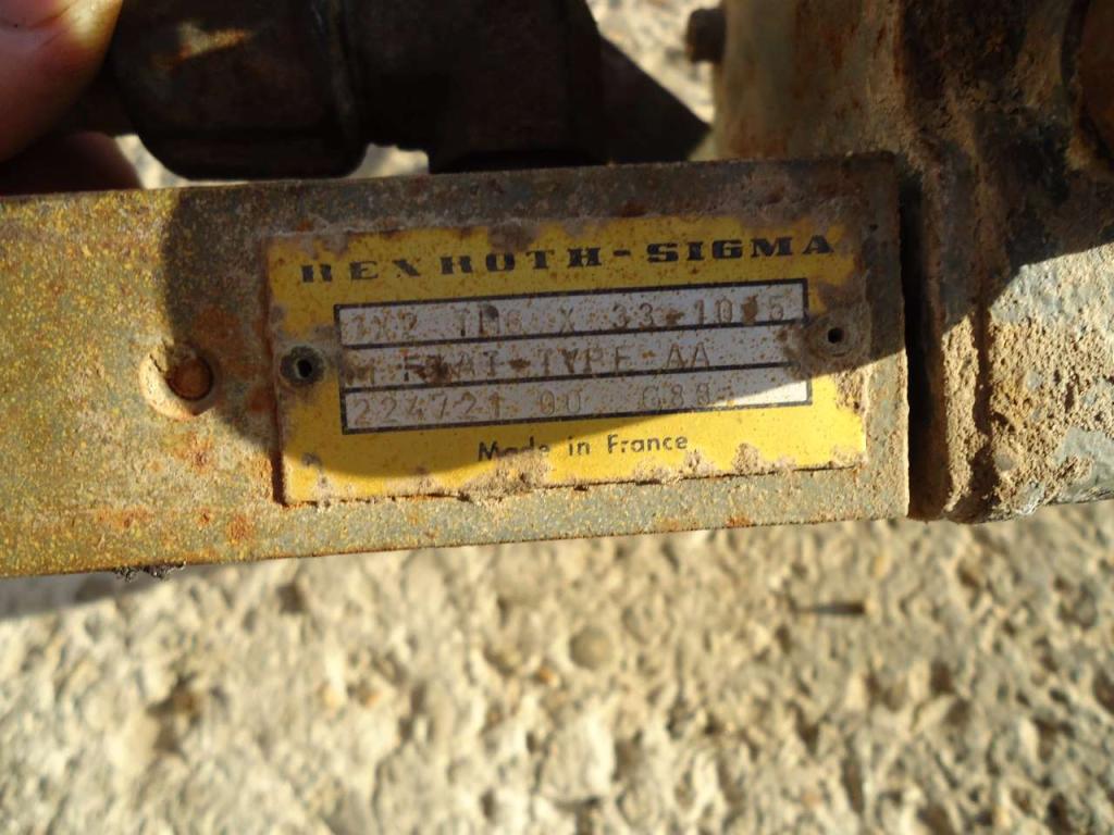 Steering clutch diverter for Fiat Allis FL10E Photo 2