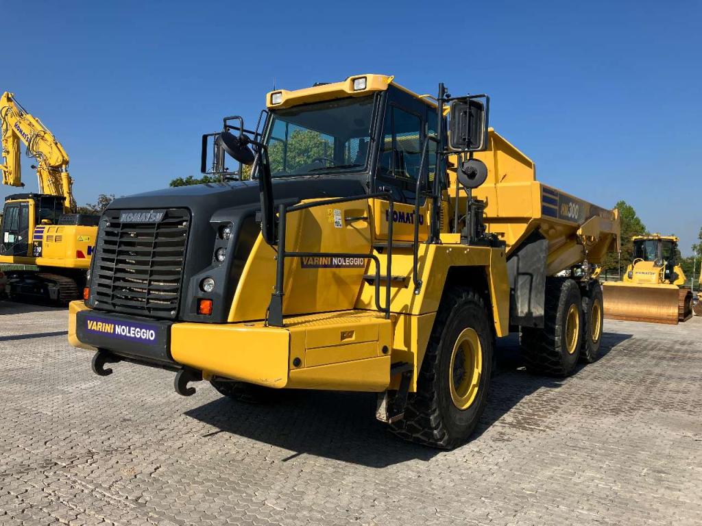 Komatsu HM300-5E0 Photo 14