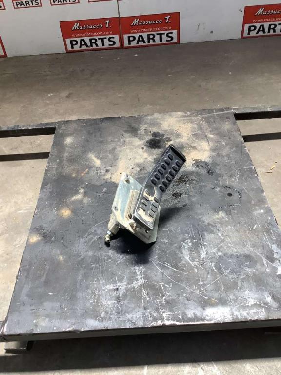 Comando martello for Hitachi ZX135 US-7 Photo 1