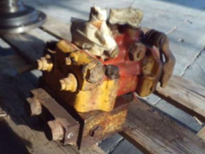 Steering gear for Fiat Allis FL14D - FD14 - CODICE 79032442 - 79032443 - 79032451 sold by OLM 90 Srl