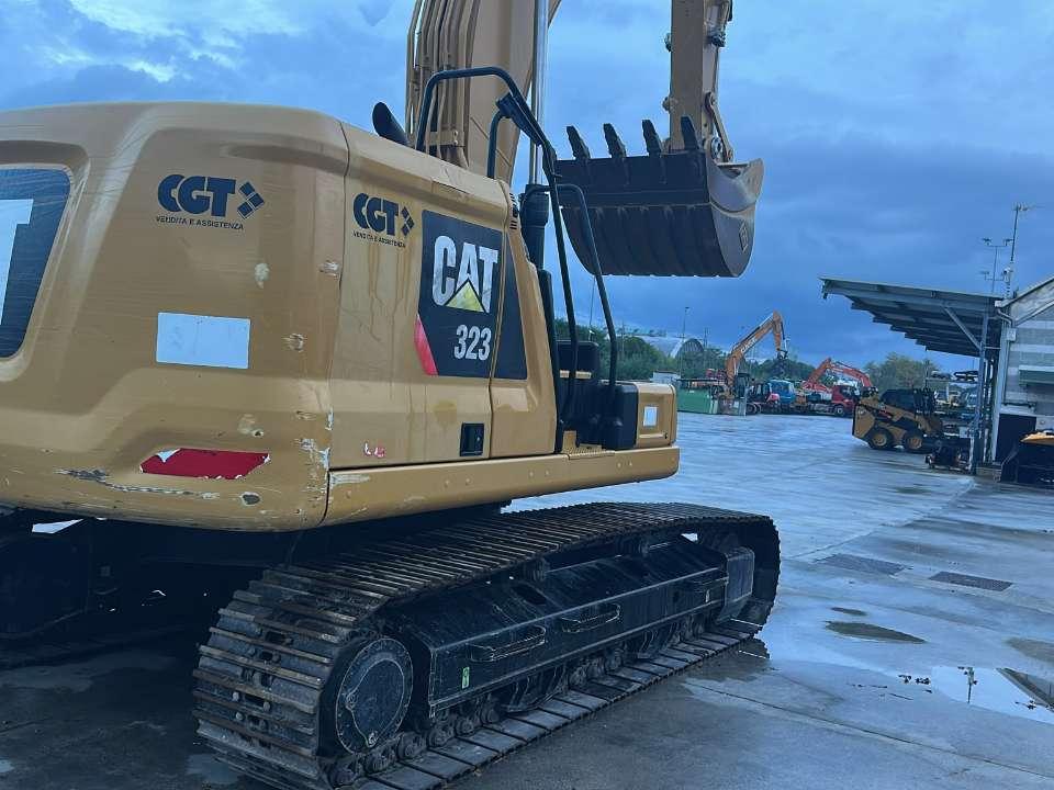 Caterpillar 323 E Photo 3