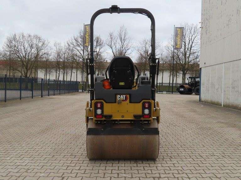 Caterpillar CB2.7GC Photo 3