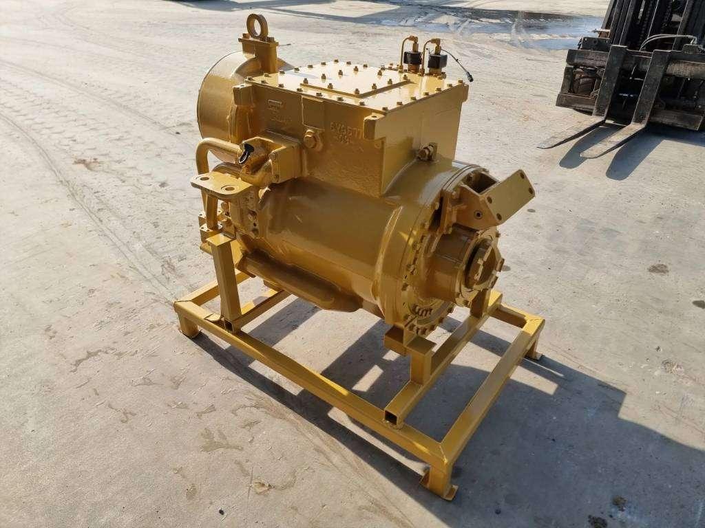 Caterpillar Transmission 740 Photo 2