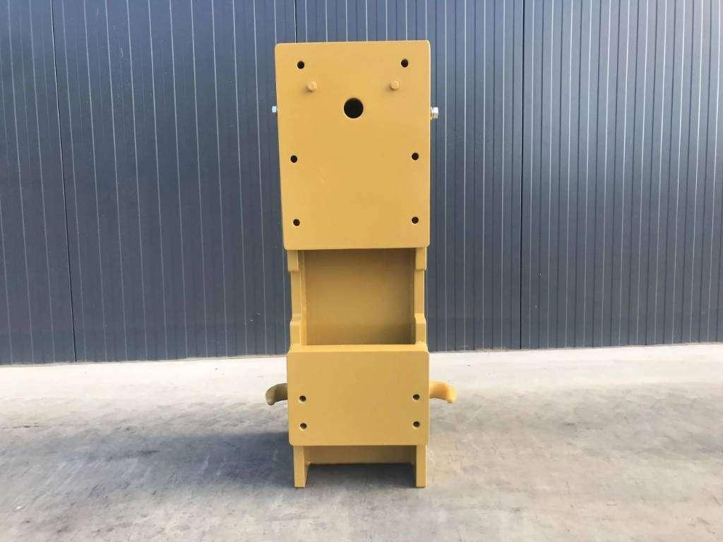 Caterpillar 140GC Photo 5