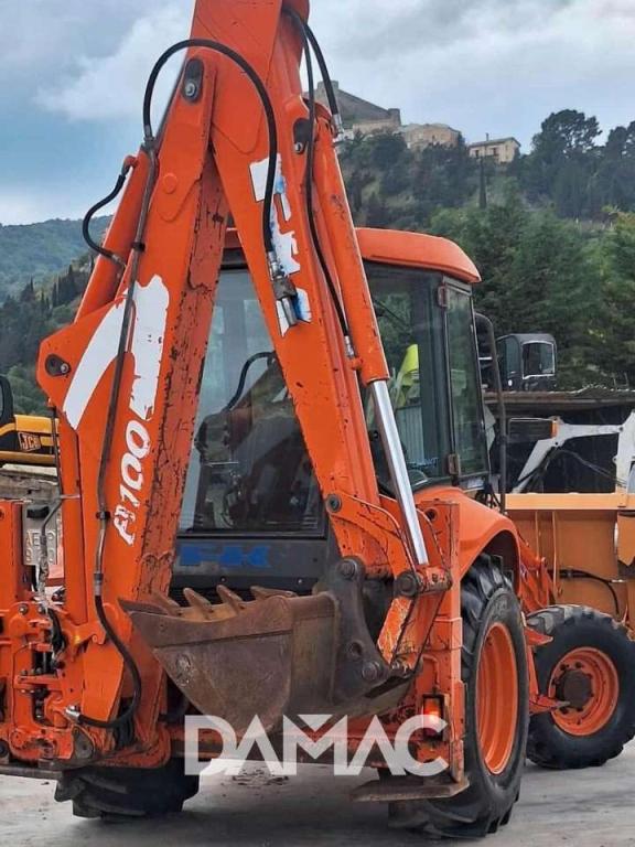 Fiat Kobelco FB100 Photo 4