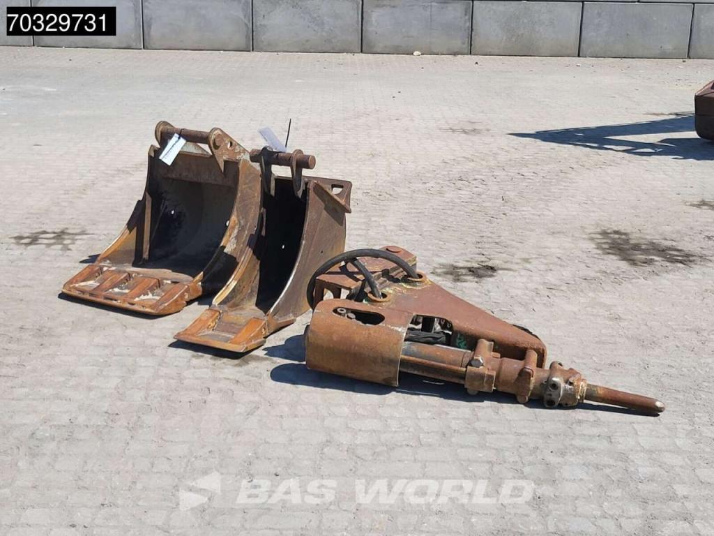 Komatsu PW118 MR-8 3 Buckets + Hammer Photo 20