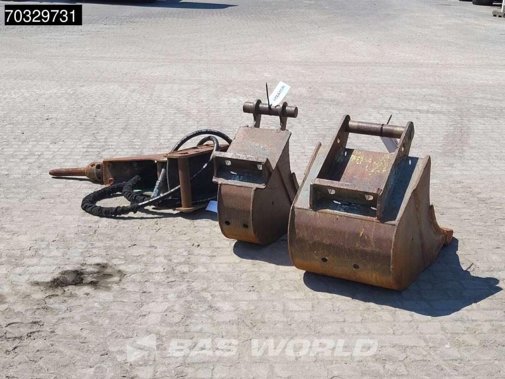 Komatsu PW118 MR-8 3 Buckets + Hammer Photo 23