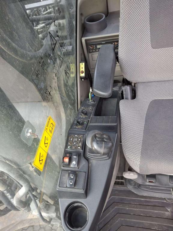 Volvo EC250E NL Photo 11