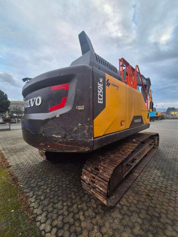 Volvo EC250E NL Photo 5