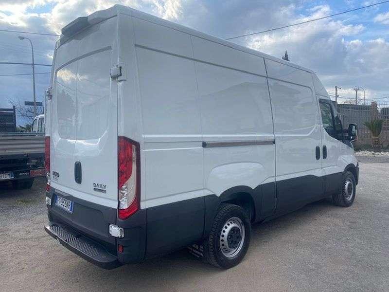 Iveco daily 35s14 metano Photo 3