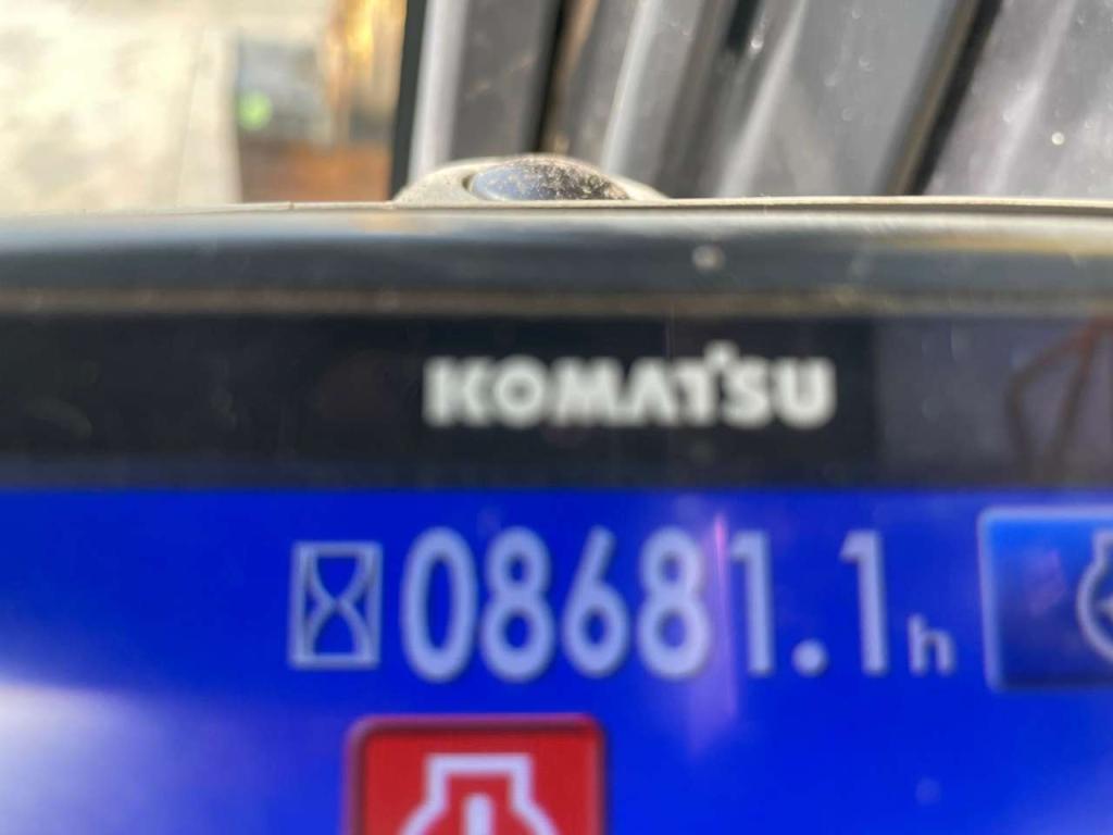 Komatsu PC360LC-10 Photo 22