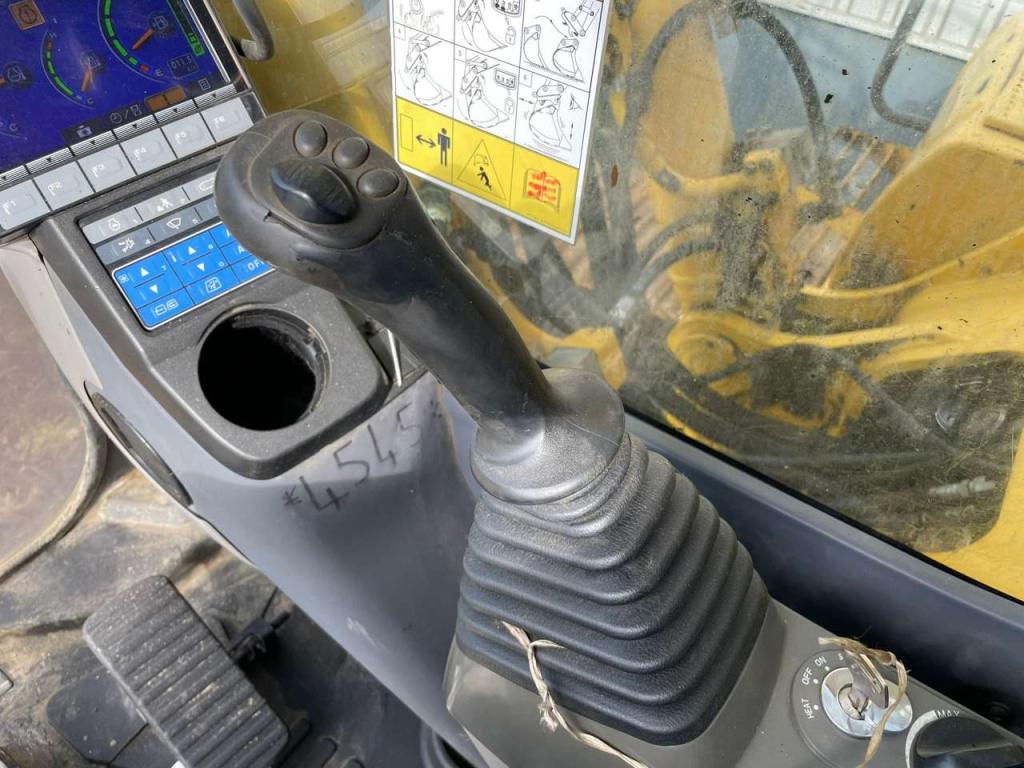 Komatsu PC360LC-10 Photo 25