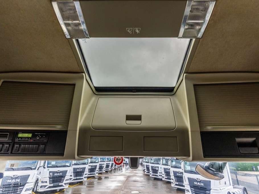Volvo FH4 460 GLOB Photo 12