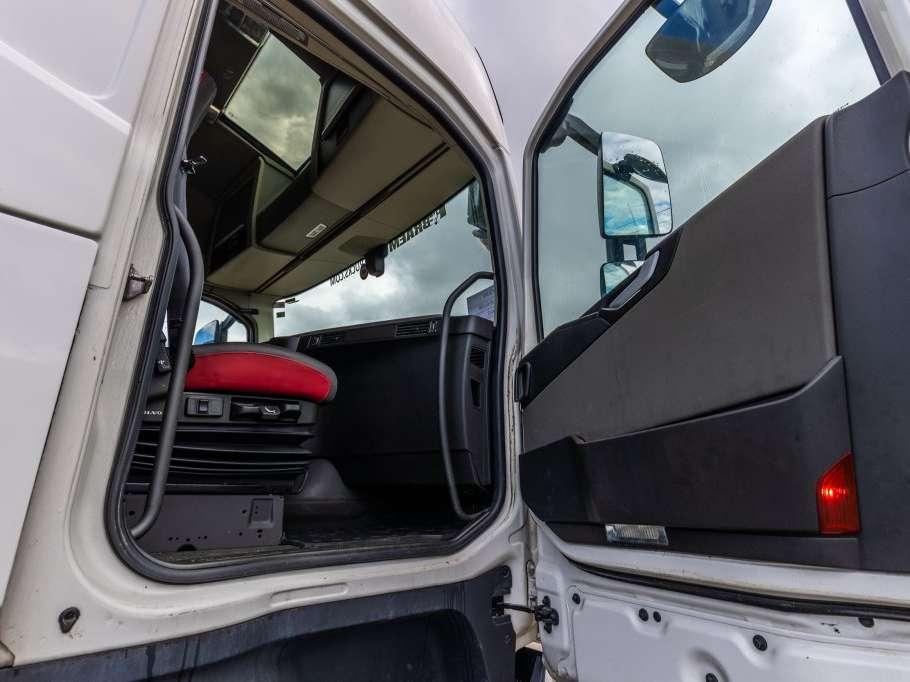 Volvo FH4 460 GLOB Photo 16