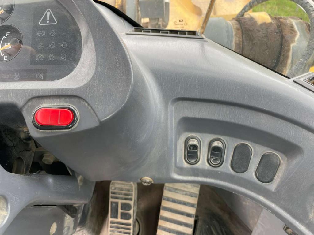 Komatsu WA470-6 Photo 20