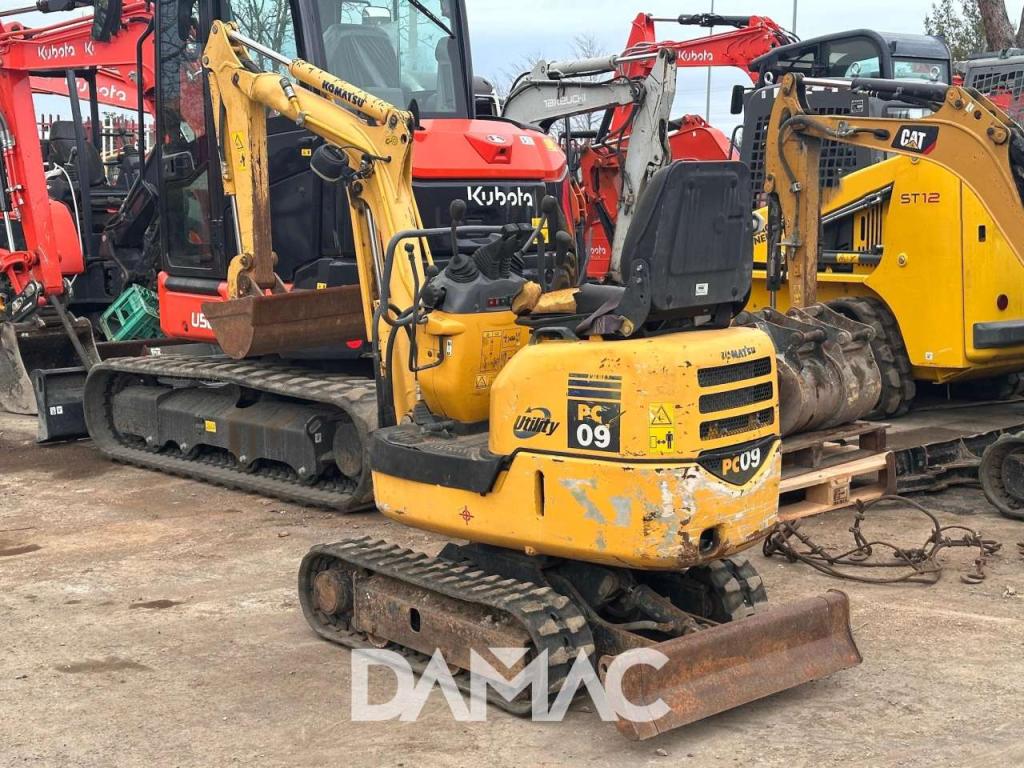 Komatsu PC09 Photo 2