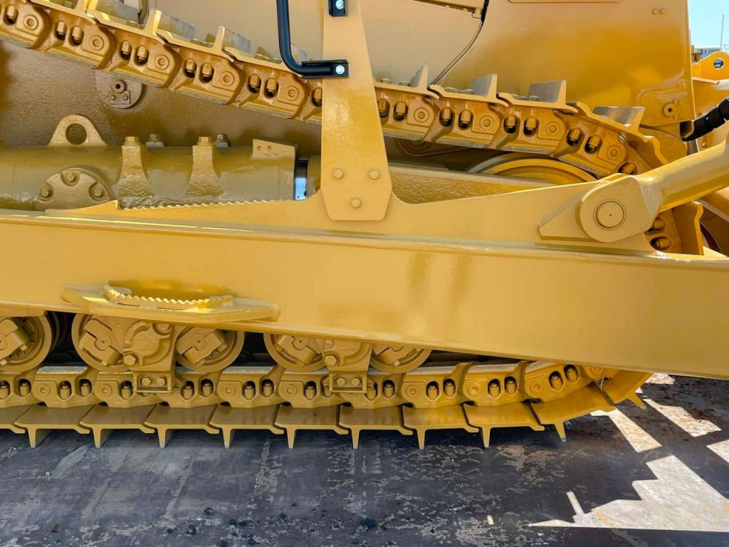 Caterpillar D8T - CE / EPA Photo 9