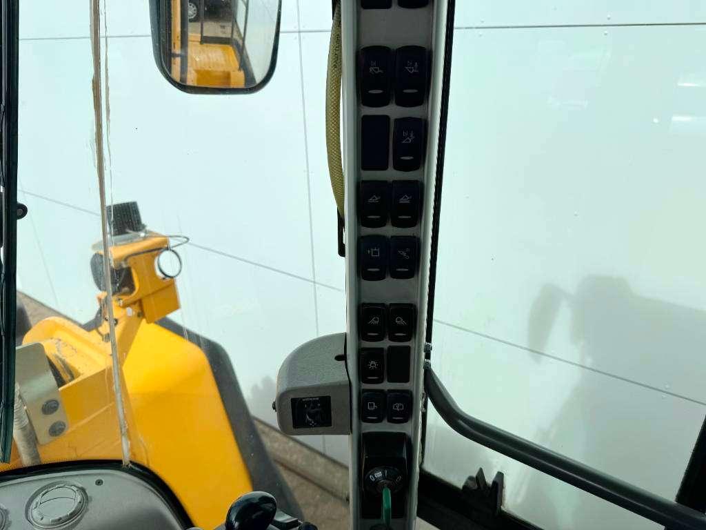 Volvo L150H - German Machine / 3rd Function Photo 11