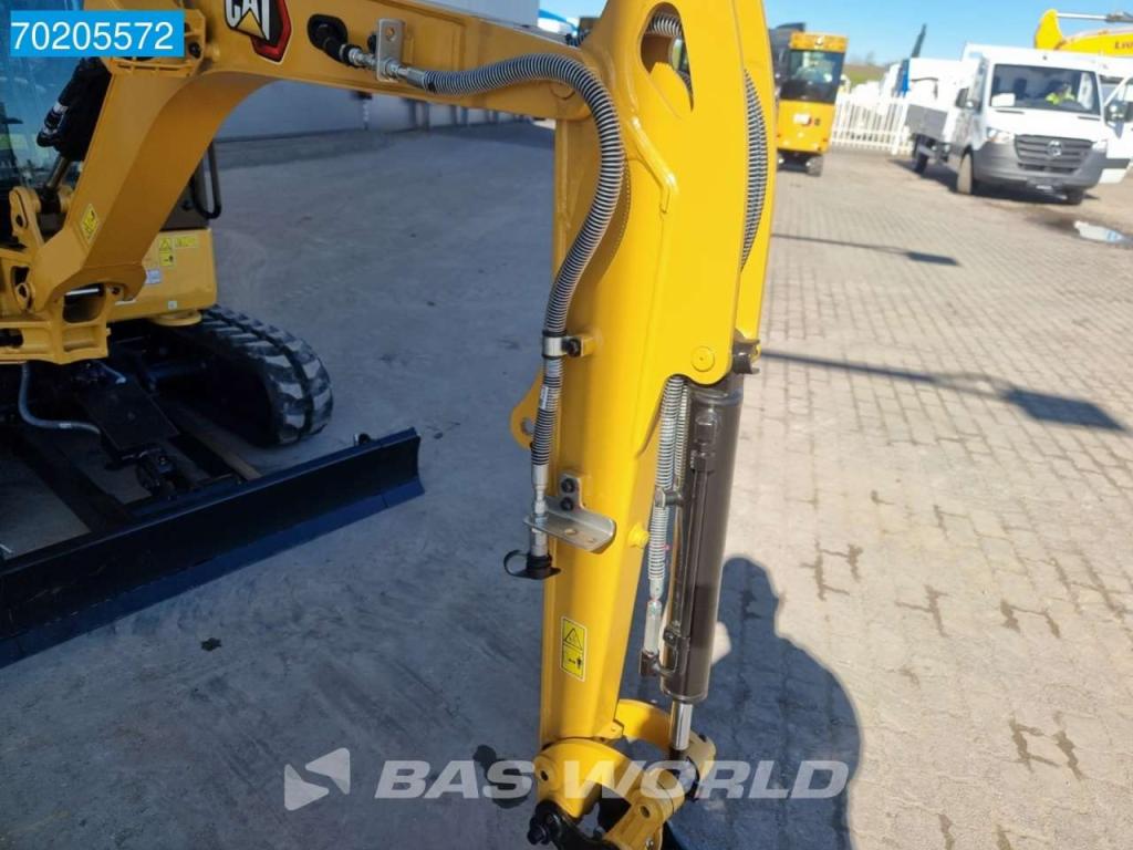 Caterpillar 301.8 LONG STICK - MORE AVAILABLE Photo 16