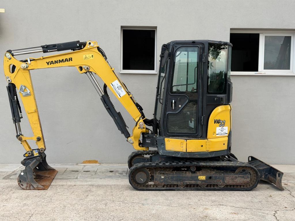 Yanmar VIO33 Photo 4