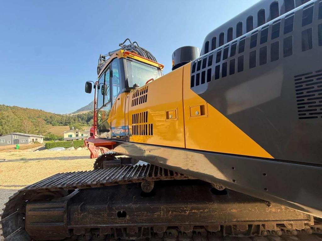 Volvo EC360CNL Photo 3