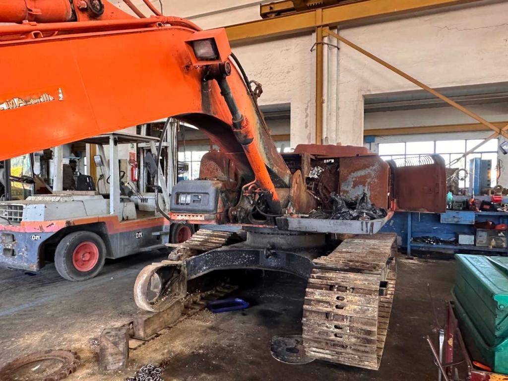 Hitachi ZX130 Photo 1