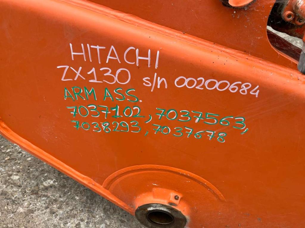 Hitachi ZX130 Photo 10