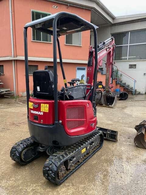 Yanmar Vio 17 Photo 3