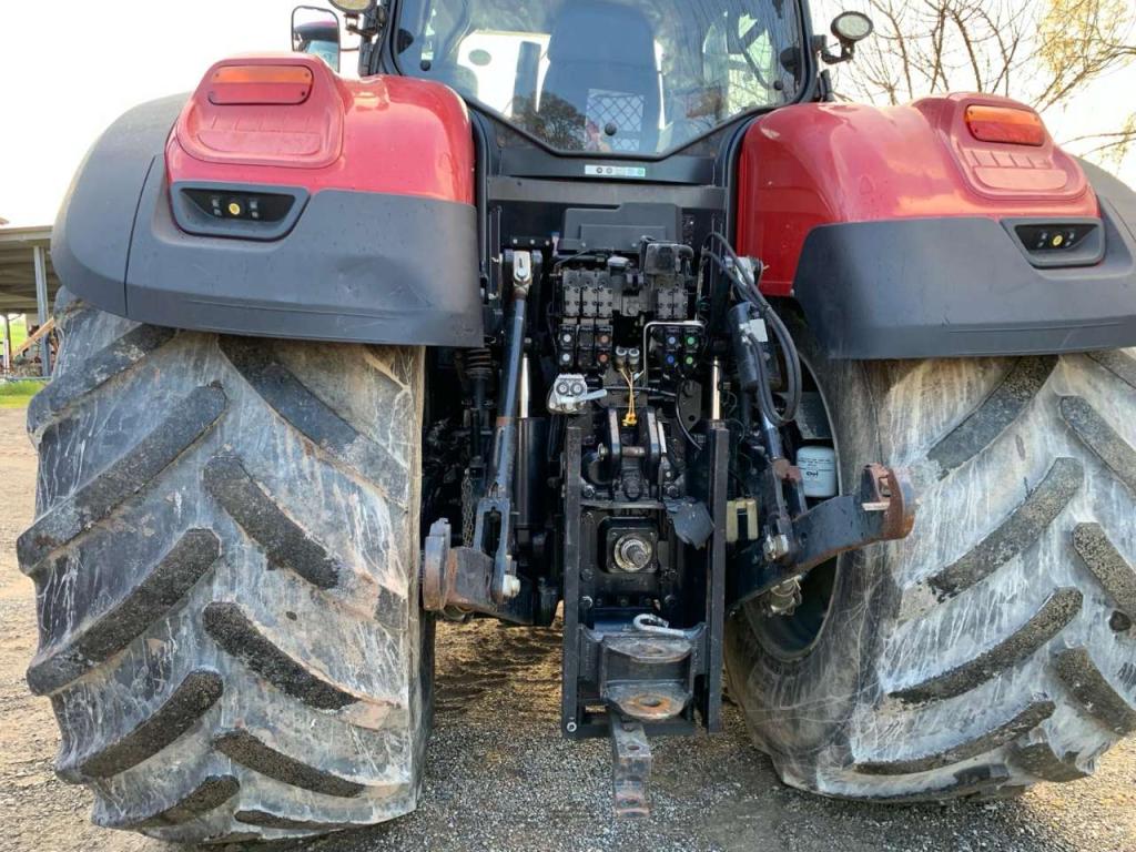 Case IH OPTUM 300 CVX Photo 4