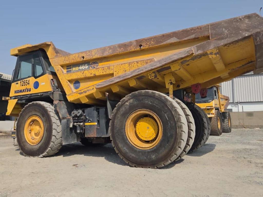 Komatsu HD465-7R Photo 11