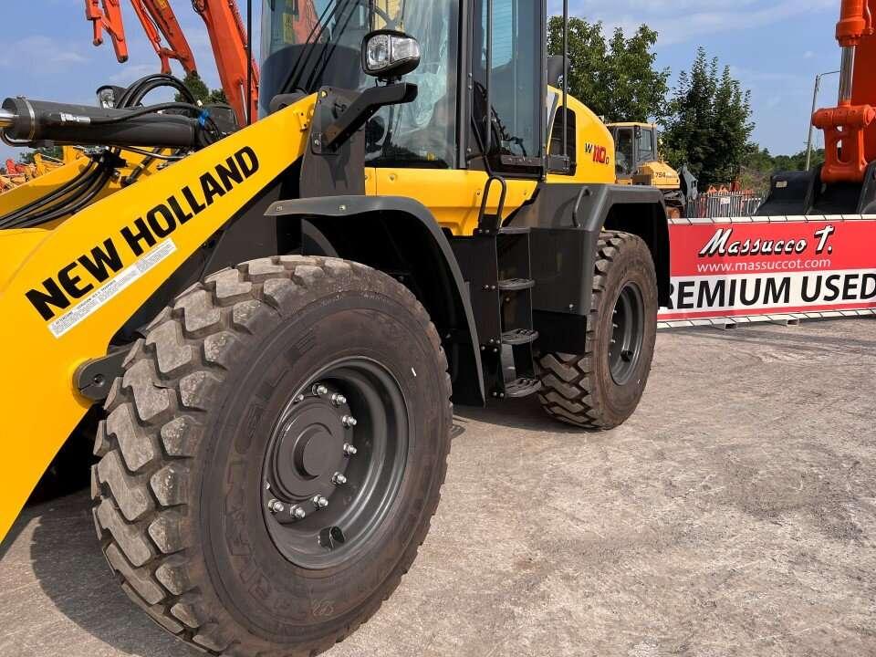 New Holland W110D Photo 5