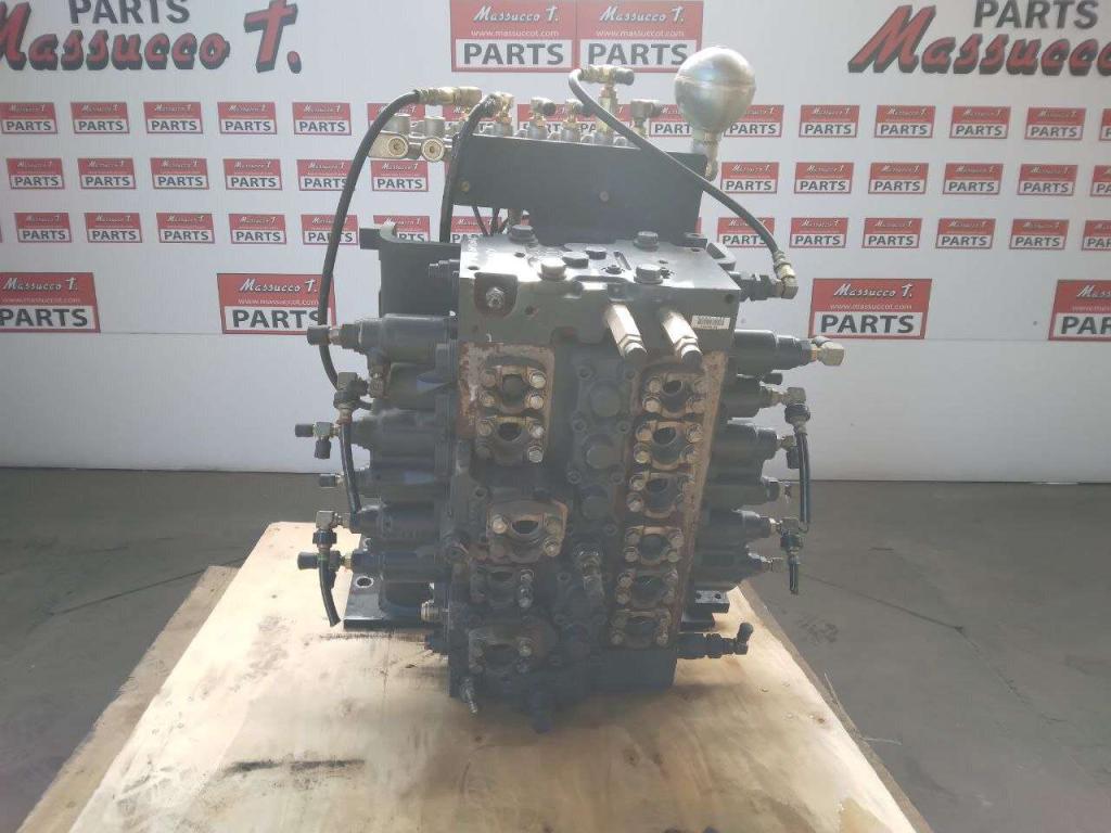 Hydraulic distributor Photo 3