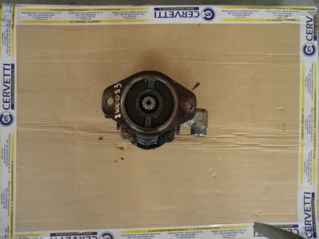 Hydraulic pump for Caterpillar 735 Photo 2