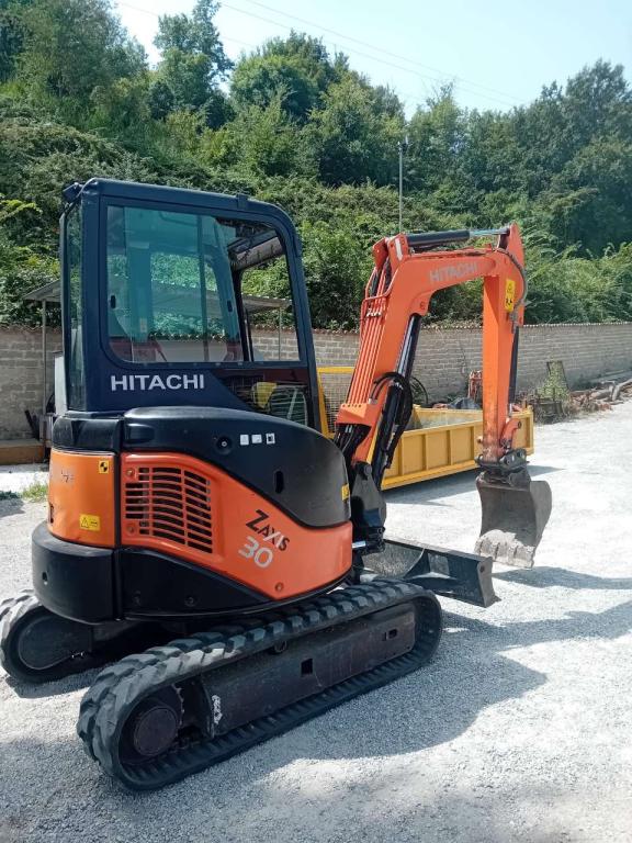 Hitachi zx29u Photo 3