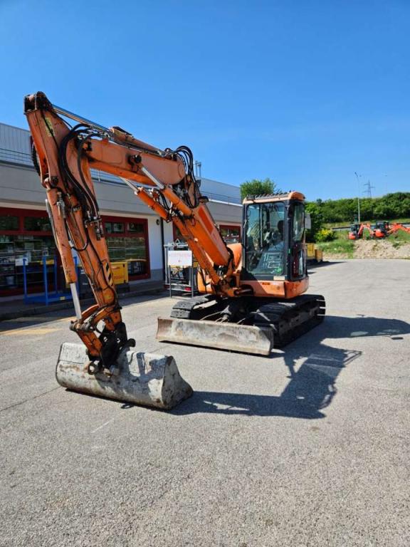 Komatsu PC80MR3 Photo 1