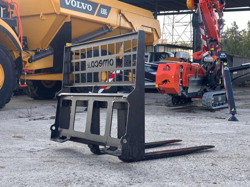 M3 MetalMeccanica Moderna Forche Photo 3
