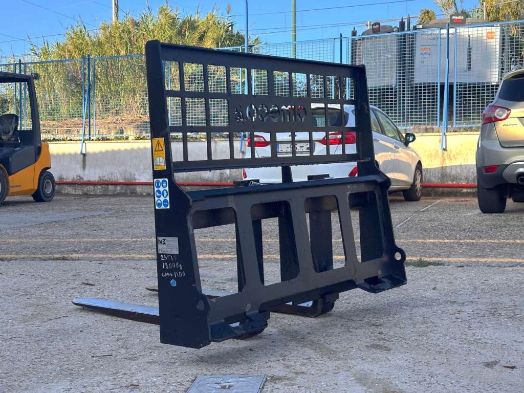 M3 MetalMeccanica Moderna Forche Photo 4