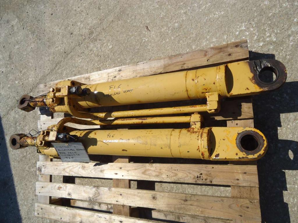 Bucket rotation piston for Fiat FL6 Photo 3