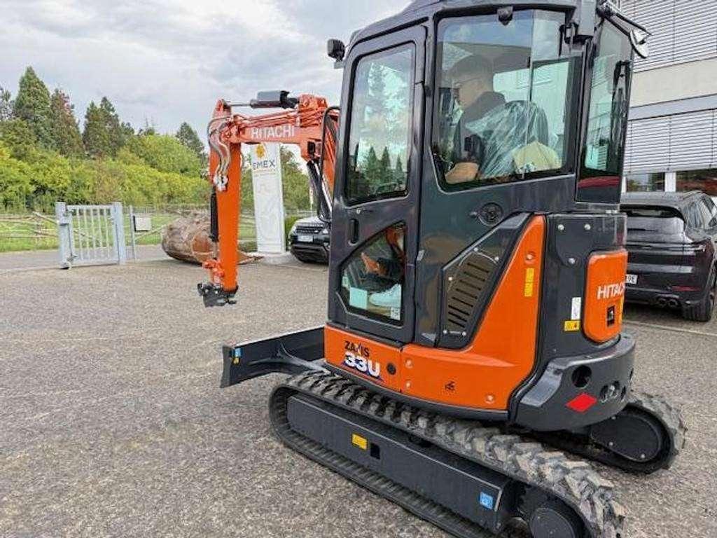 Hitachi ZX33U-6 Photo 4